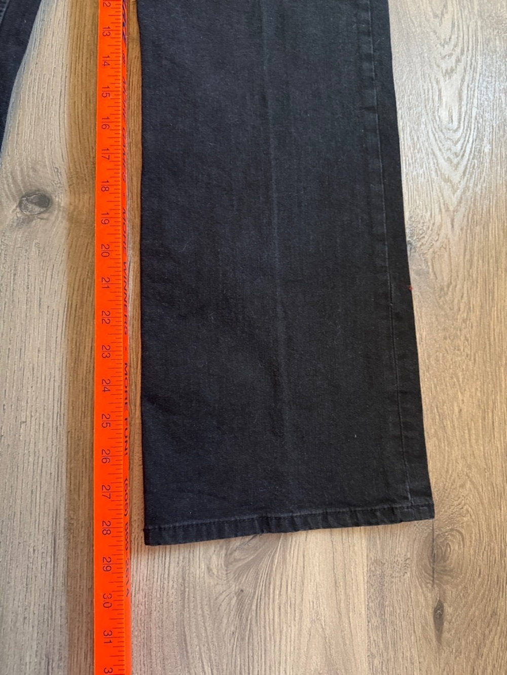 Women’s Black Wide-Leg Jeans - Classic Flare Style - Picture 5 of 8